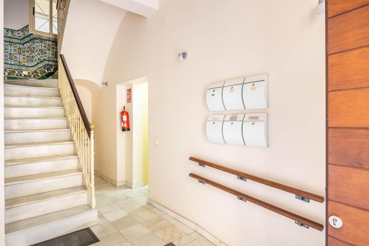 Apartamento Hercules - Vacacional Sevilla Екстер'єр фото