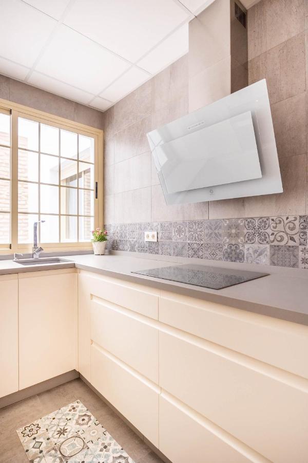 Apartamento Hercules - Vacacional Sevilla Екстер'єр фото